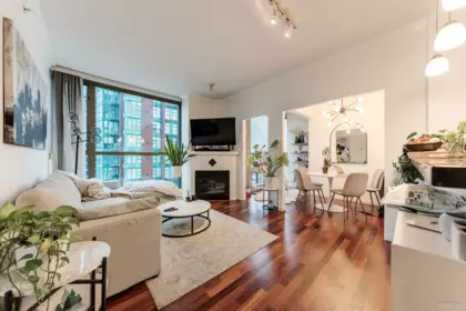 2104 928 Richards Street, Vancouver, BC, Vancouver — Apartment/Condo for sale