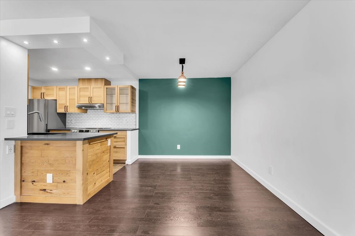 Pantry Photo of 1604 2060 Bellwood Avenue, Burnaby, BC