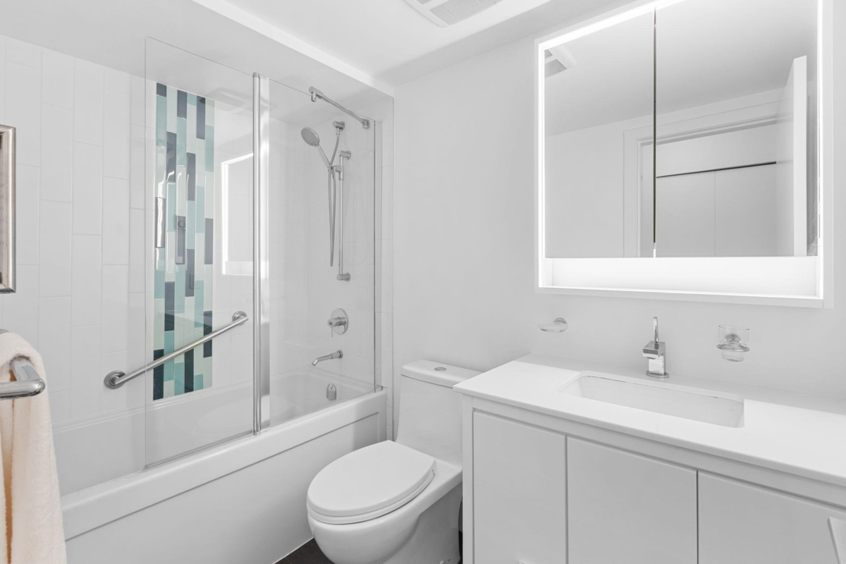 Entry Foyer Photo of 202 1422 E 3rd Avenue, Vancouver, BC