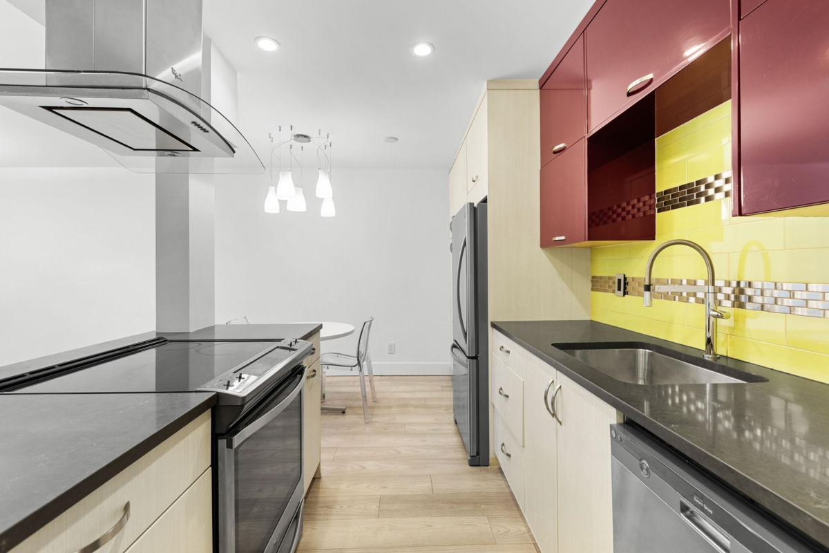 Powder Room Photo of 202 1422 E 3rd Avenue, Vancouver, BC