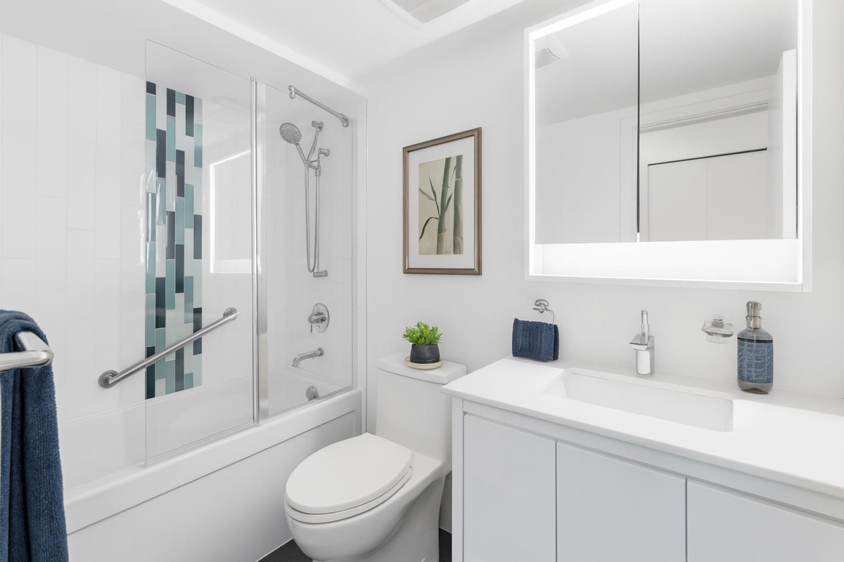 Primary Bathroom Photo of 202 1422 E 3rd Avenue, Vancouver, BC