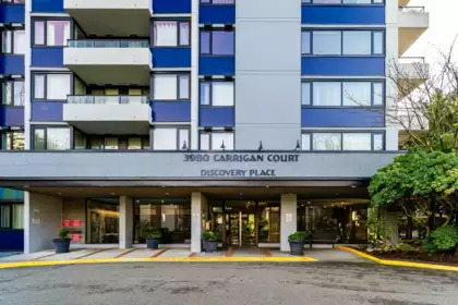 606 3980 Carrigan Court, Burnaby, BC, Burnaby — Apartment/Condo for sale