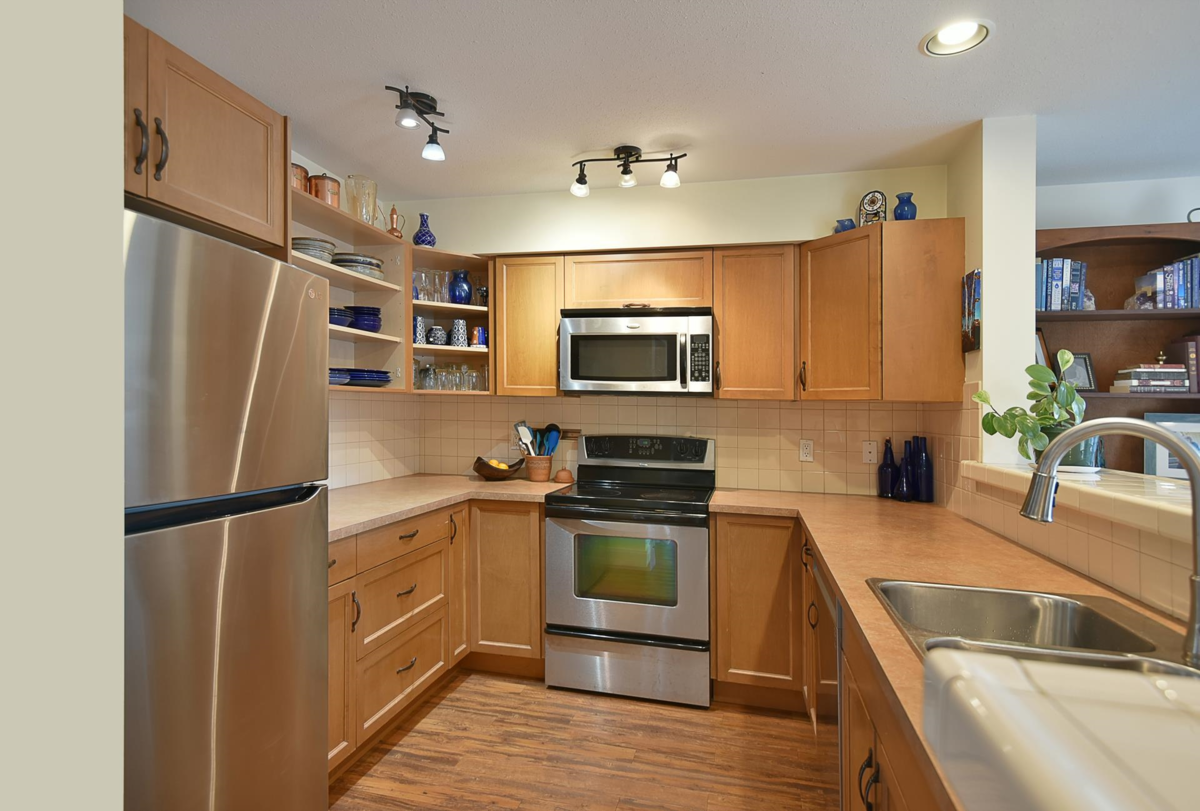 Exterior Front Photo of 303 5711 Ebbtide Street, Sechelt, BC