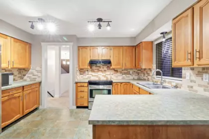 Guest Bathroom Photo of 6245 152a Street, Surrey, BC
