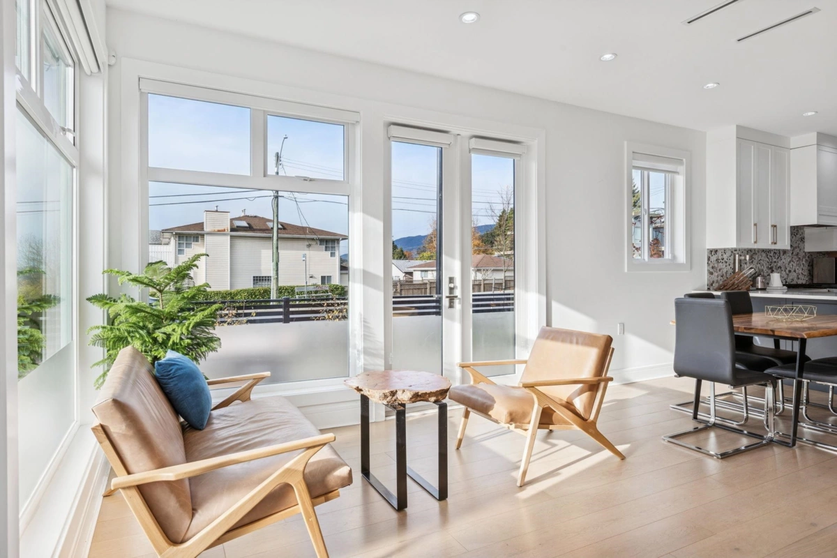 Dining Area Photo of 366 W Keith Road, North Vancouver, BC