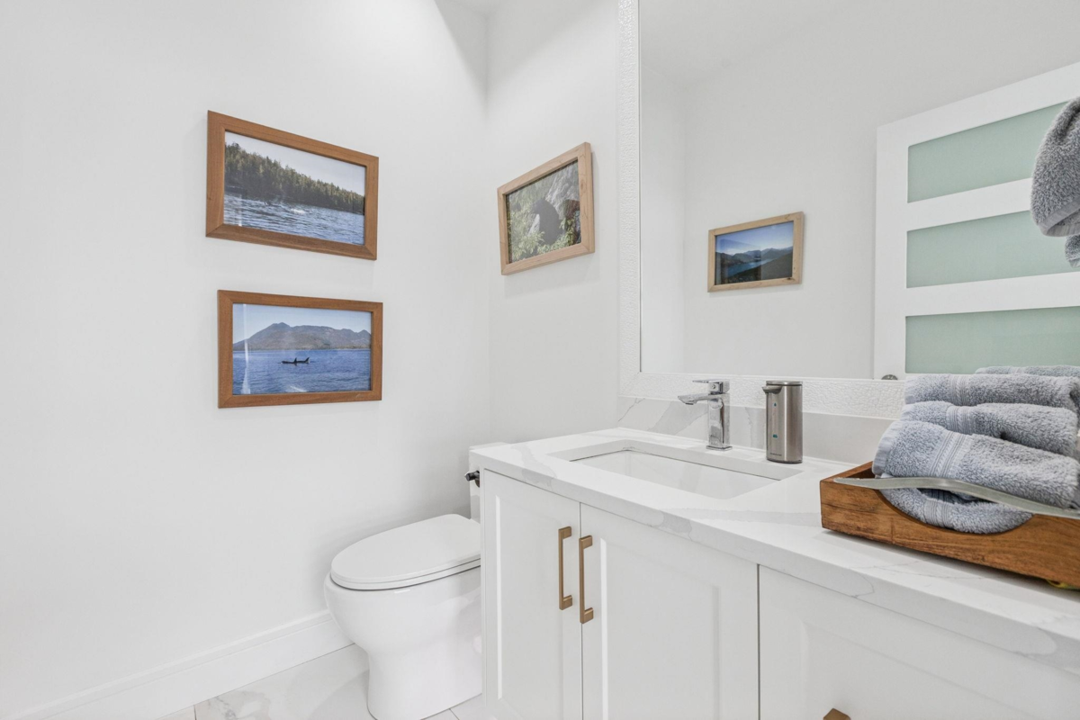 Guest Bathroom Photo of 366 W Keith Road, North Vancouver, BC