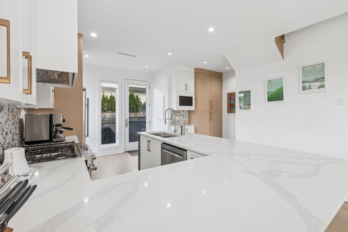 Primary Bedroom Photo of 366 W Keith Road, North Vancouver, BC