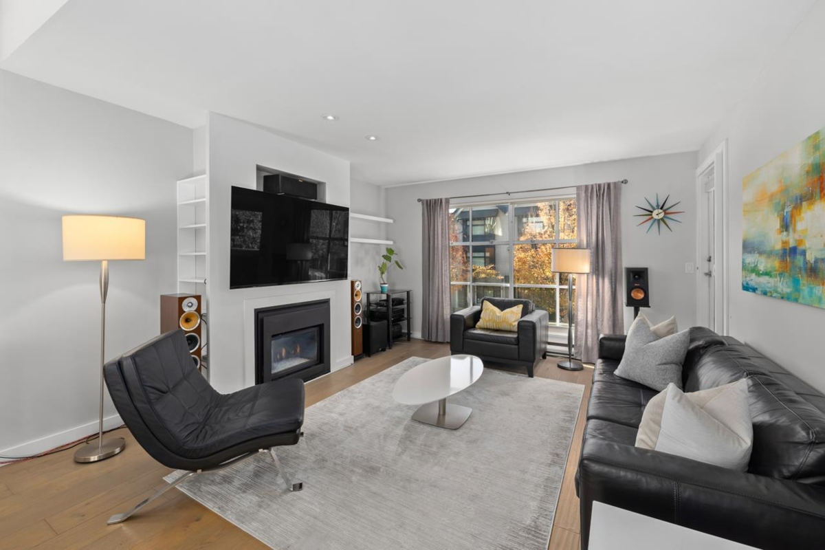 Exterior Front Photo of 6 2880 W 33rd Avenue, Vancouver, BC