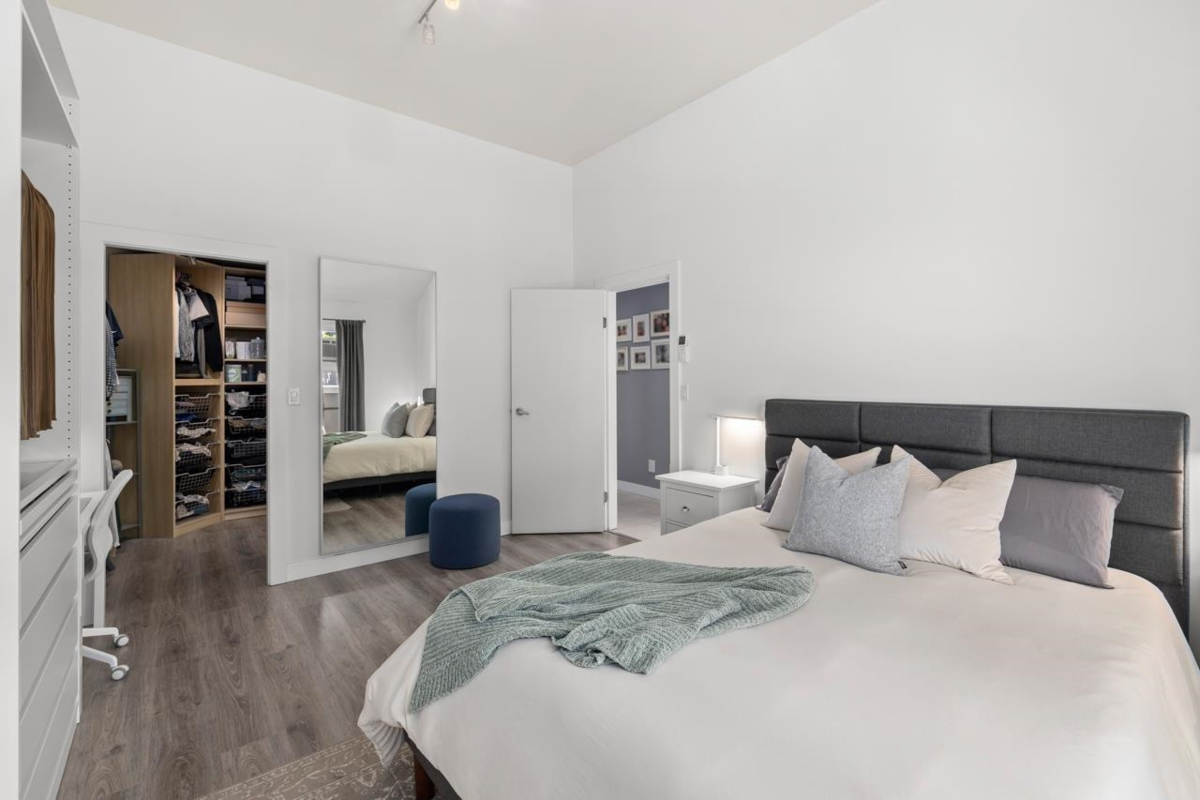 Guest Bathroom Photo of 6 2880 W 33rd Avenue, Vancouver, BC