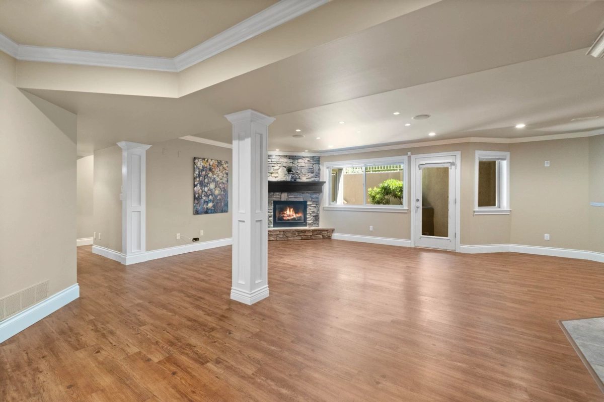 Basement Recreation Room Photo of 3918 156b Street, Surrey, BC