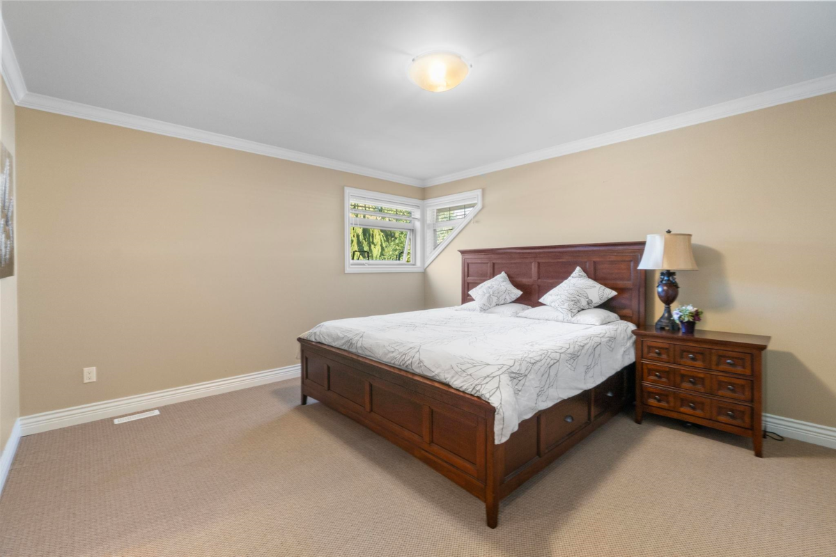 Bedroom 3 Photo of 3918 156b Street, Surrey, BC