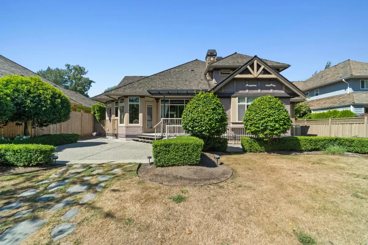 Fitness Center Photo Near 3918 156b Street, Surrey, BC