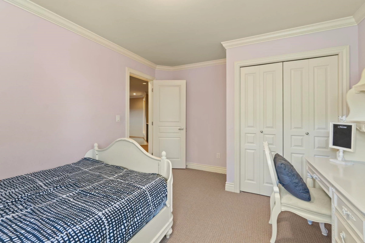 Guest Bathroom Photo of 3918 156b Street, Surrey, BC