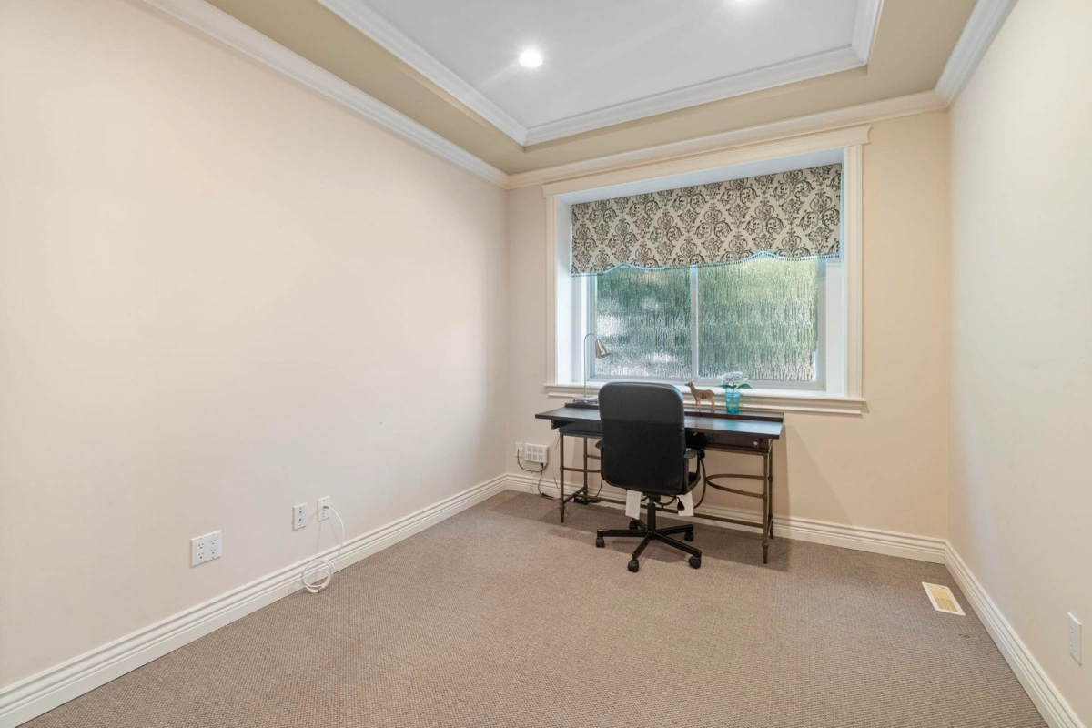 Staircase Photo of 3918 156b Street, Surrey, BC