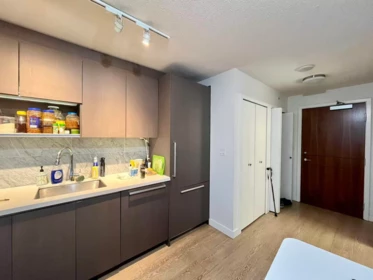 Primary Bathroom Photo of 2209 13696 100 Avenue, Surrey, BC
