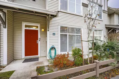 65 6465 184a Street, Surrey, BC, Surrey — Townhouse for sale