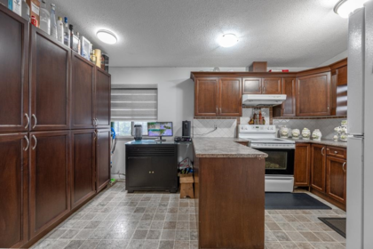 Breakfast Nook Photo of 3237 Atwater Crescent, Abbotsford, BC