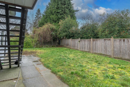 Garden / Landscaping Photo of 3237 Atwater Crescent, Abbotsford, BC