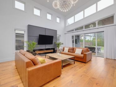 Dining Area Photo of 2875 164a Street, Surrey, BC