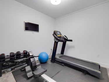 Hot Tub / Spa Photo of 2875 164a Street, Surrey, BC