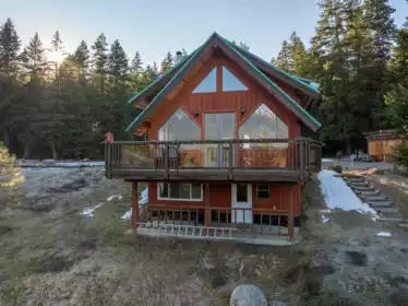 3492 Blackwater Road, D'Arcy, BC, Pemberton — 3 bed single family residence for sale