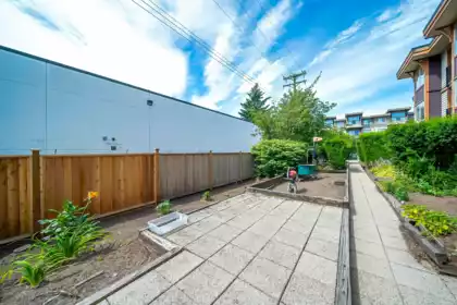 110 5000 Imperial Street, Burnaby, BC