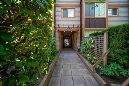 110 5000 Imperial Street, Burnaby, BC, Metrotown — 2 bed apartment/condo for sale