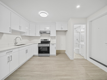 Hot Tub / Spa Photo of 9885 Huckleberry Drive, Surrey, BC