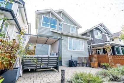 Backyard Photo of 10489 Robertson Street, Maple Ridge, BC