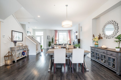 Kitchen Island Photo of 10489 Robertson Street, Maple Ridge, BC
