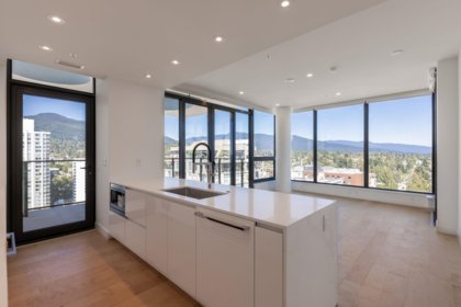 Kitchen Island Photo of 1705 135 E 13th Street, North Vancouver, BC