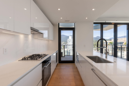 Kitchen Photo of 1705 135 E 13th Street, North Vancouver, BC