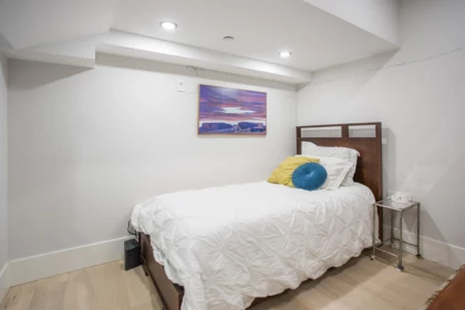 Hallway Photo of 2 1152 Comox Street, Vancouver, BC