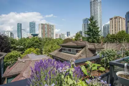 Outdoor Kitchen Photo of 2 1152 Comox Street, Vancouver, BC