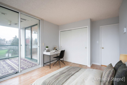 Hallway Photo of 806 121 Tenth Street, New Westminster, BC