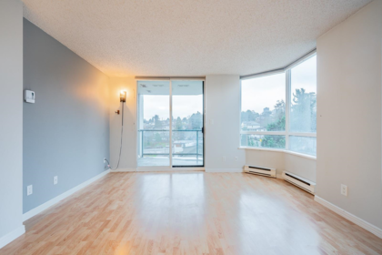 Kitchen Photo of 806 121 Tenth Street, New Westminster, BC