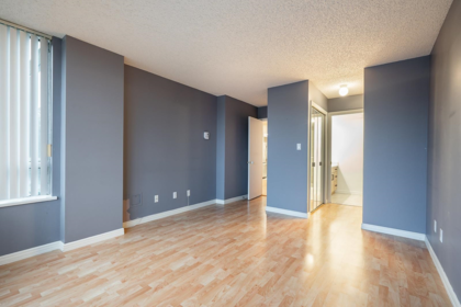 Laundry Room Photo of 806 121 Tenth Street, New Westminster, BC