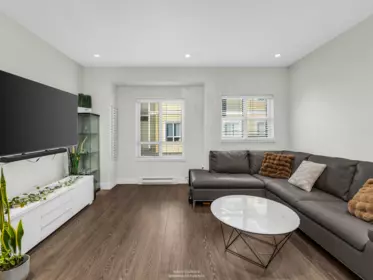 63 843 Ewen Avenue, New Westminster, BC