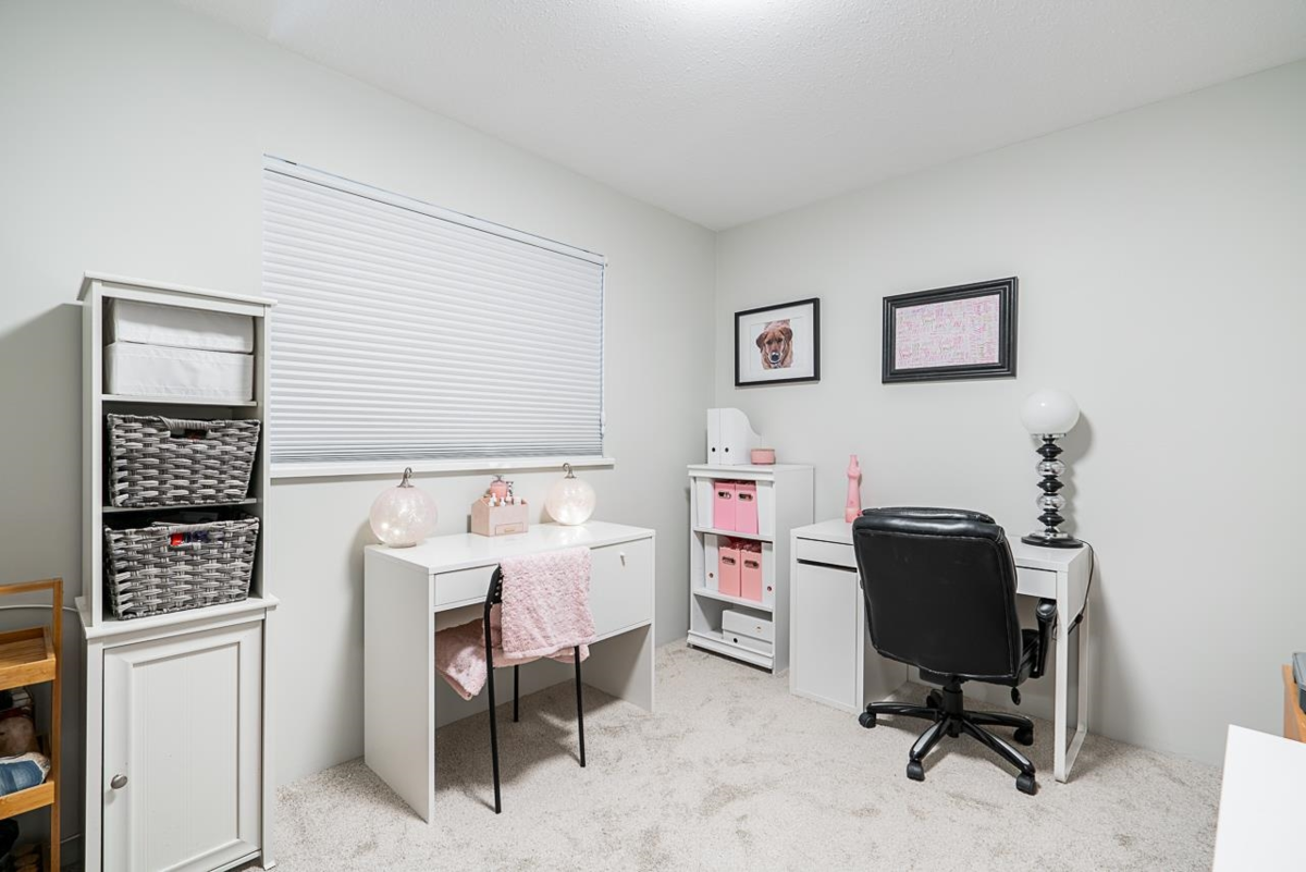 Mudroom Photo of 14449 19a Avenue, Surrey, BC
