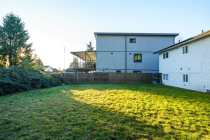 Basement Recreation Room Photo of 14860 89 Avenue, Surrey, BC