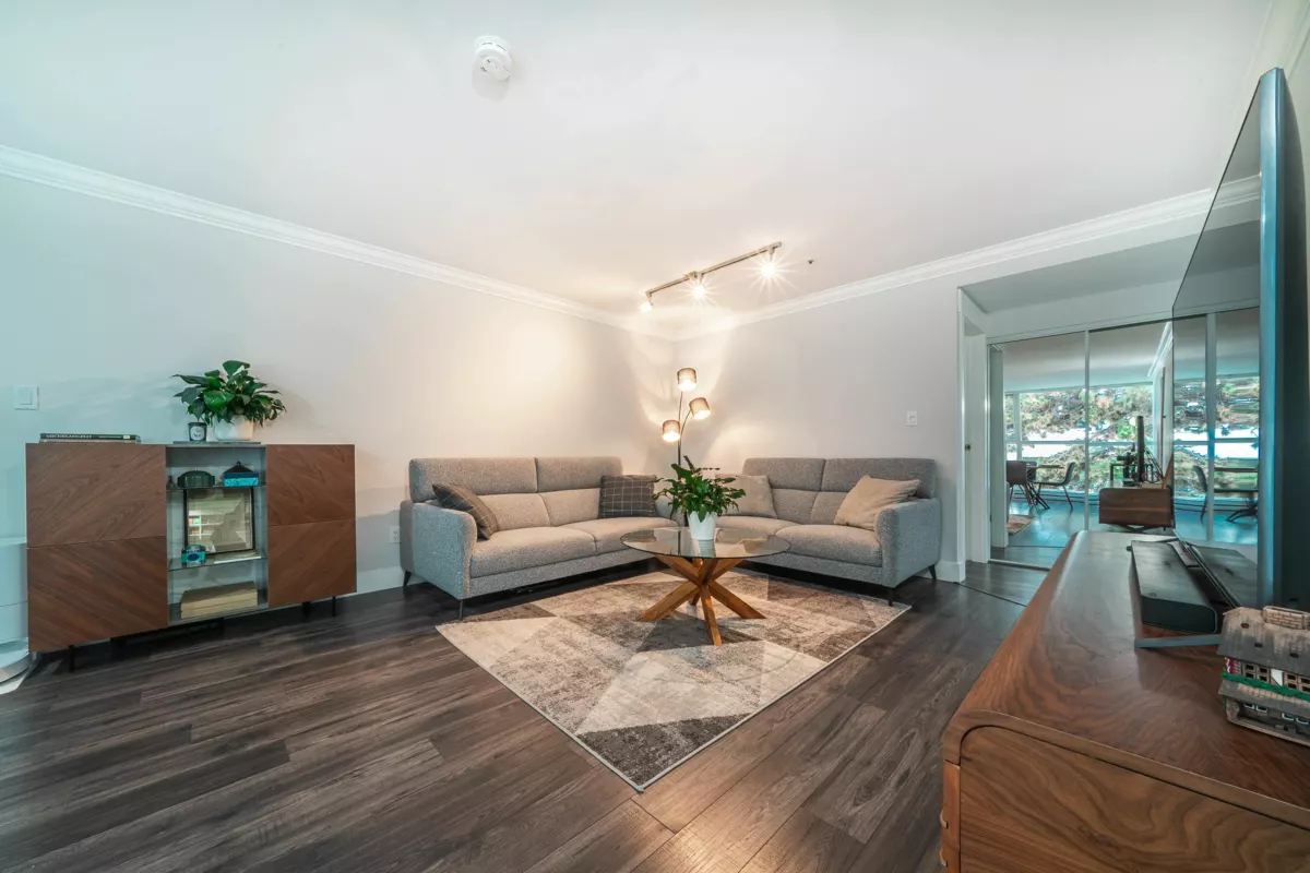 Kitchen Photo of 304 7700 Gilbert Road, Richmond, BC