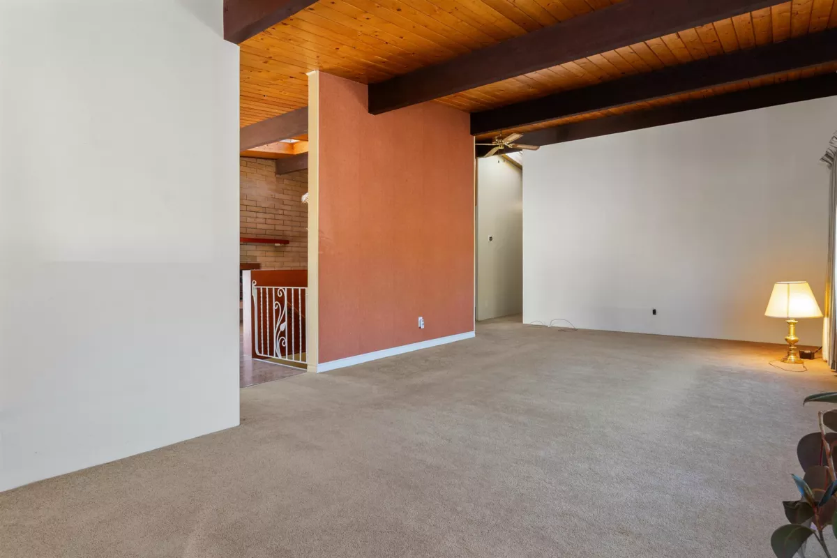 Bedroom 4 Photo of 560 Wardle Street, Hope, BC