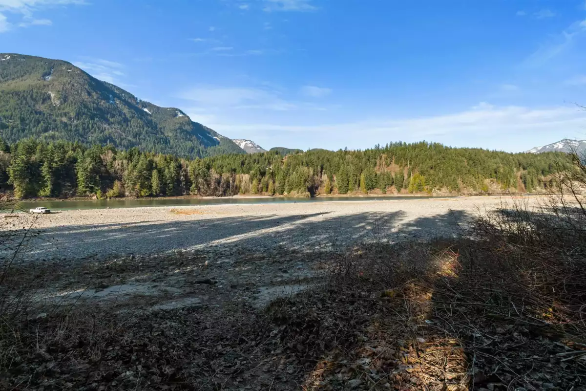 Fitness Center Photo Near 560 Wardle Street, Hope, BC