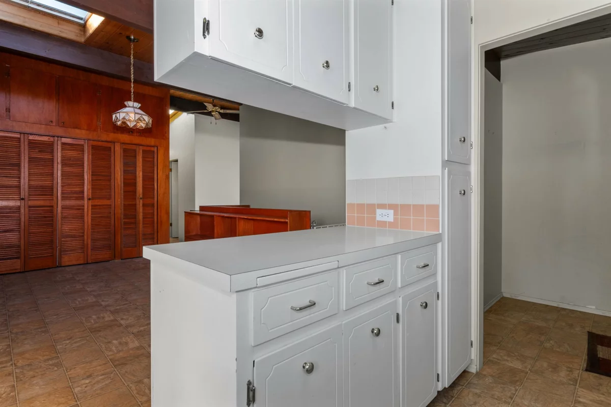 Kitchen Photo of 560 Wardle Street, Hope, BC