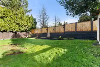 Garden / Landscaping Photo of 4660 202 Street, Langley, BC