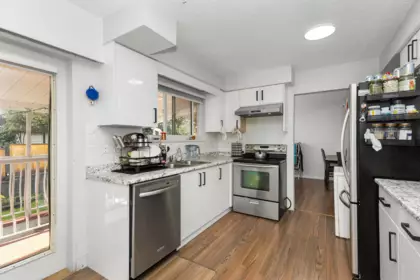Kitchen Photo of 4660 202 Street, Langley, BC