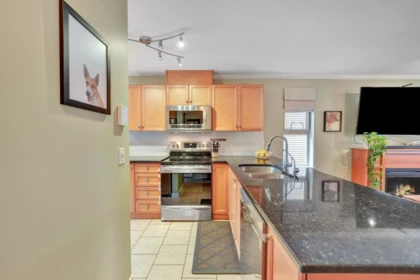 36 3855 Pender Street, Burnaby, BC, Burnaby — Townhouse for sale