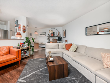 305 4425 Halifax Street, Burnaby, BC, Burnaby — Apartment/Condo for sale
