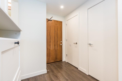1902 585 Austin Avenue, Coquitlam, BC, Coquitlam — Apartment/Condo for sale