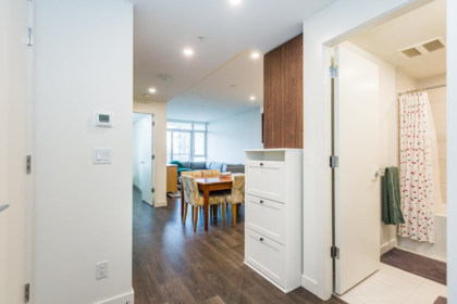1902 585 Austin Avenue, Coquitlam, BC, Coquitlam — Apartment/Condo for sale